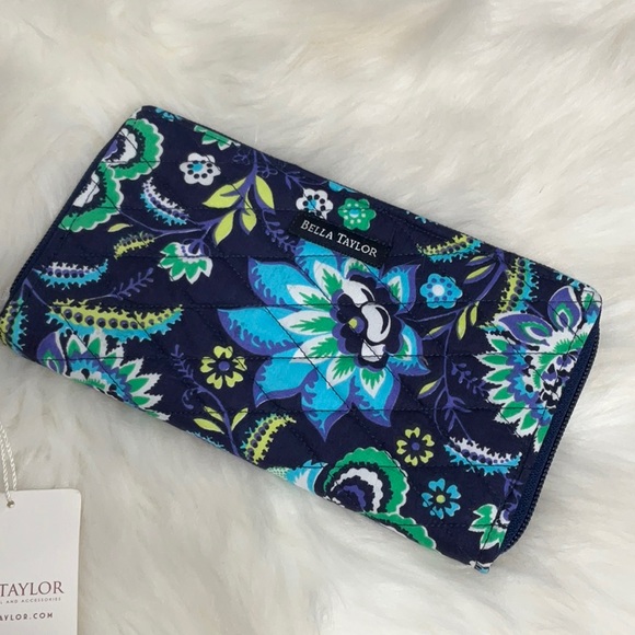 Bella Taylor Quilted Wallet Floral Print - Picture 2 of 7